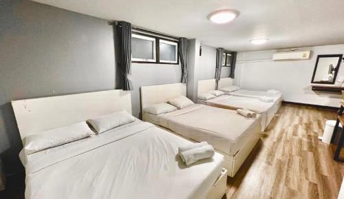 Standard Family Room With Two Bathroom