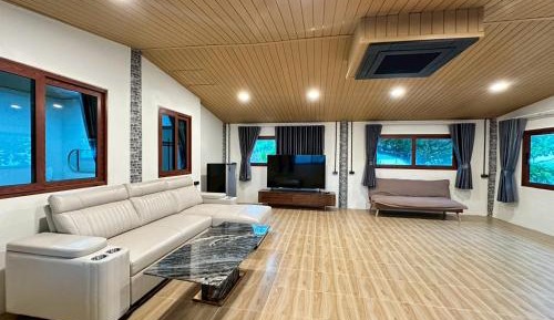 Villa - Beach Front