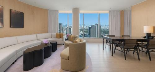 Governor Suite