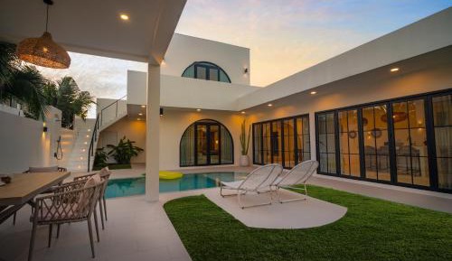 Deluxe Villa
