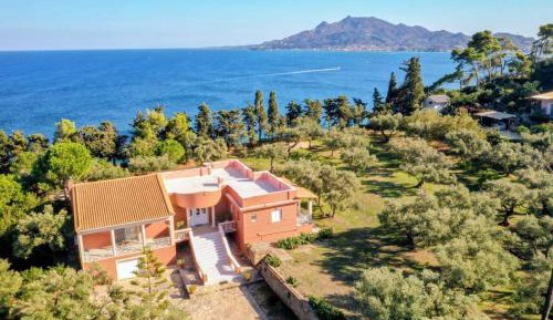 Villa with Sea View