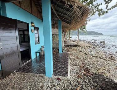 Bungalow with Sea View