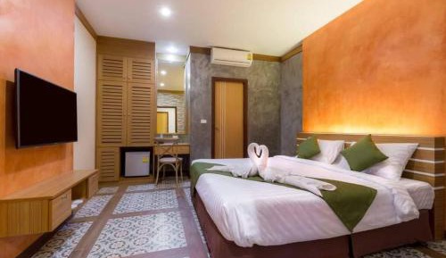Deluxe Double or Twin Room