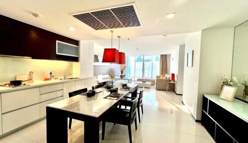 Two-Bedroom Apartment with City View