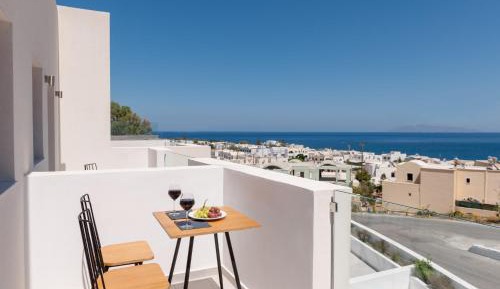 Superior Double Sea or Pool View