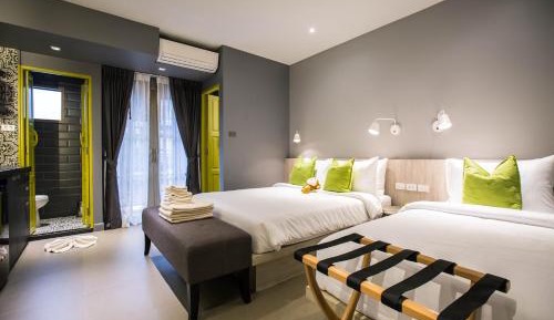 Deluxe Family Room
