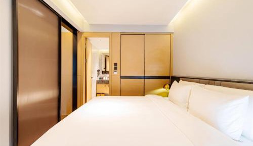 One-Bedroom Suite with City View
