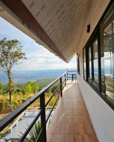 Family Room with Mountain View
