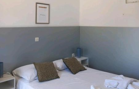 Studio (2 Adults)
