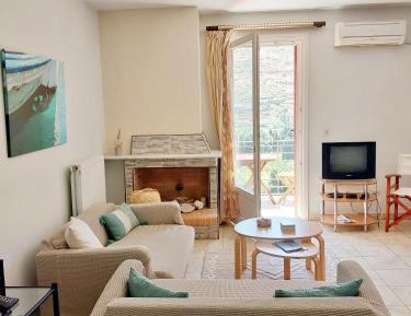 Apartment (3 Adults)
