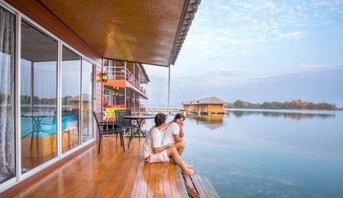 Triple Room with Lake View