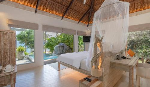 Seaview Pool Villa with Free Kayak 30 minutes for 2 people per stay
