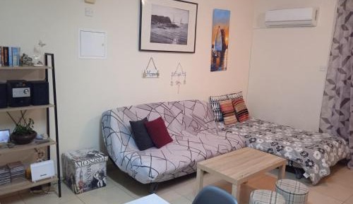 One-Bedroom Apartment - Non-Smoking