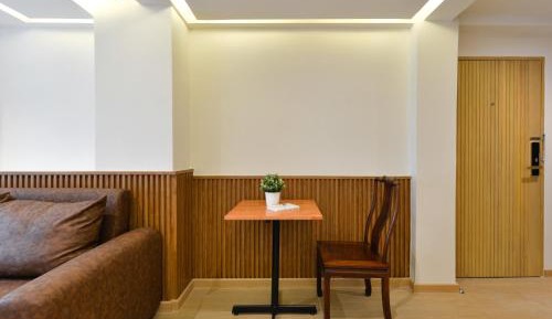 Standard King Room