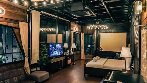 Deluxe Double or Twin Room
