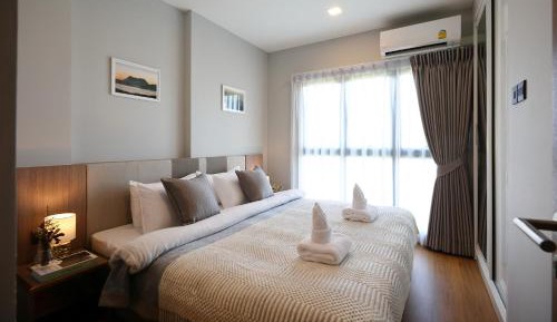 Apartment with View and Balcony