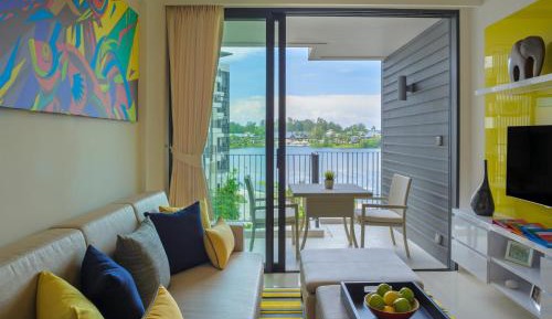 One-Bedroom Suite with Lagoon View