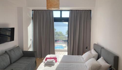 Family Room with Sea View