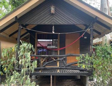 Bungalow with Fan