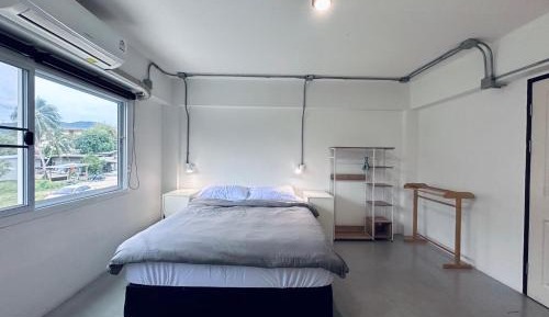 Queen Room with Shared Bathroom