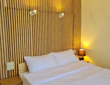 Double Room with Shared Bathroom