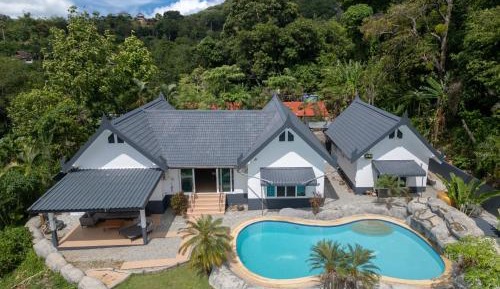 Villa with Sea View