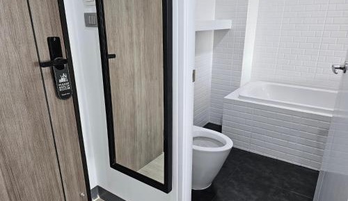 Standard Double Room with Bath Tub