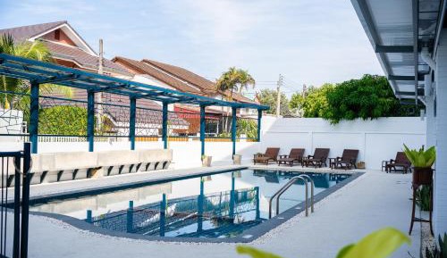 Double or Twin Room with Swimming Pool Access