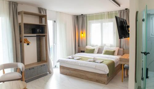 Deluxe Double Room with Balcony