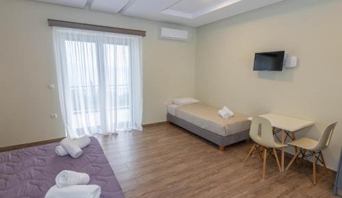 Deluxe Triple Room with Sea View