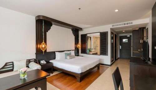 Deluxe Double or Twin Room