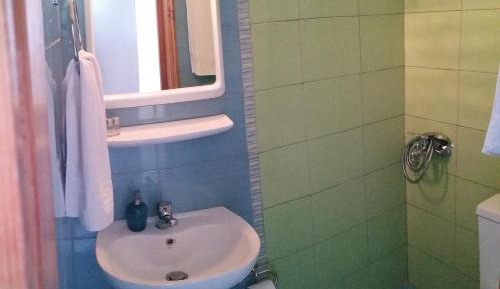 Studio (2 Adults)