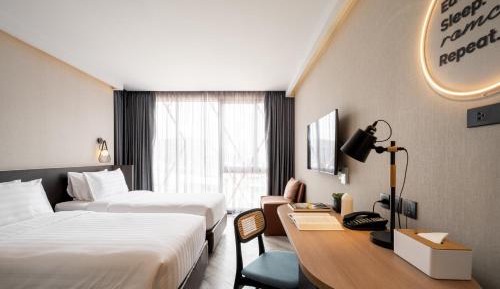 Deluxe Twin Room