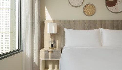 One-Bedroom King Suite