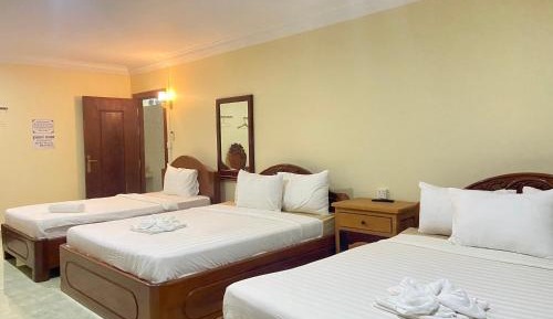 Deluxe Triple Room