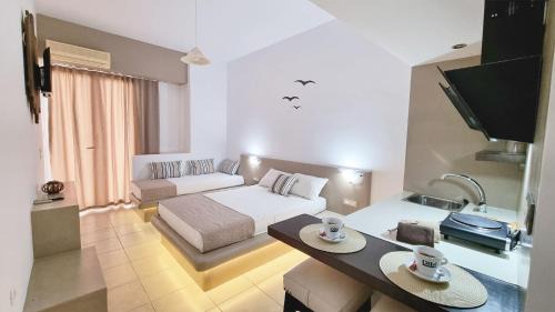 Standard Triple Room with Sea View