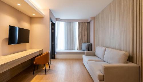 Grand Corner Suite