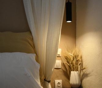 Studio Apartment with One Double Bed