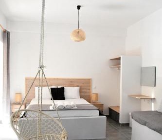 Studio Apartment with One Double Bed