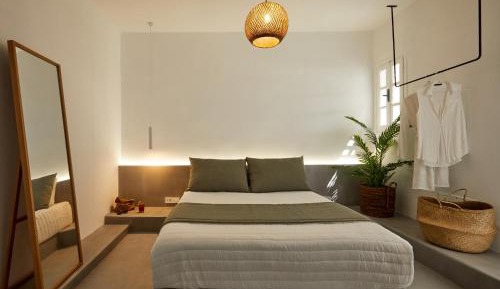 Double Room with Balcony and Sea View