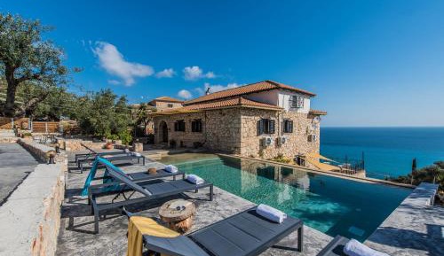 Villa - Beach Front