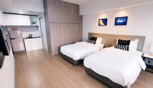 Deluxe Twin Room