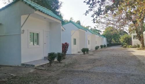 Queen Room with Garden View