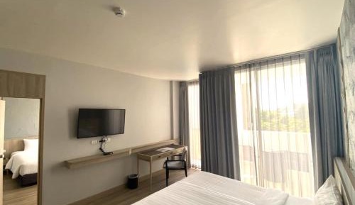 Deluxe Connecting Room