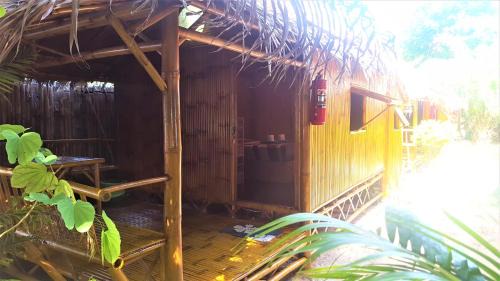 Bungalow Road Side