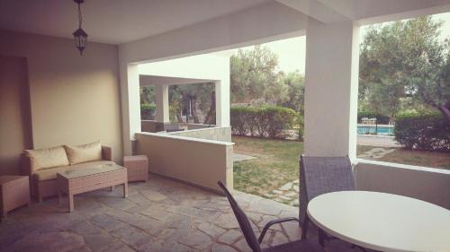 Junior Suite with Pool View