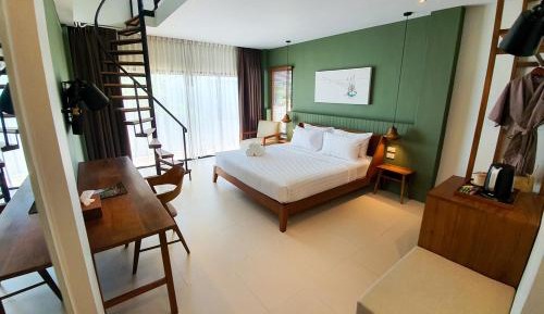 Quadruple Room with Mountain View