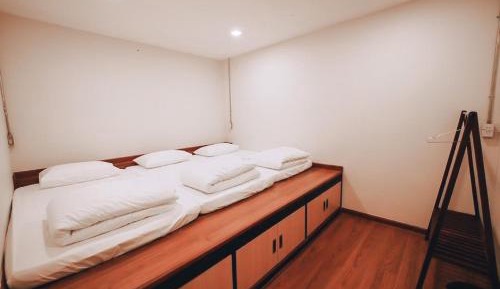 Economy Triple Room with Shared Bathroom - No Window