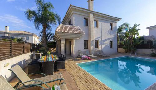 Deluxe Villa
