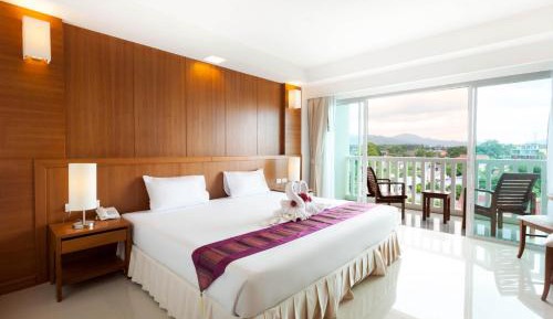 Double or Twin Room with Partial Sea View